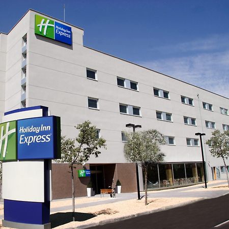 Holiday Inn Express Madrid-Getafe By Ihg Bagian luar foto