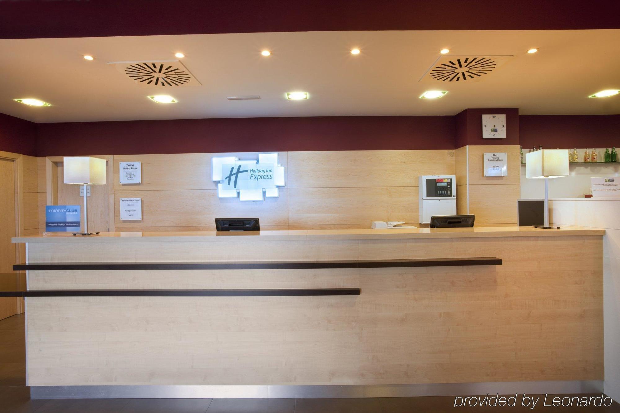 Holiday Inn Express Madrid-Getafe By Ihg Bagian luar foto