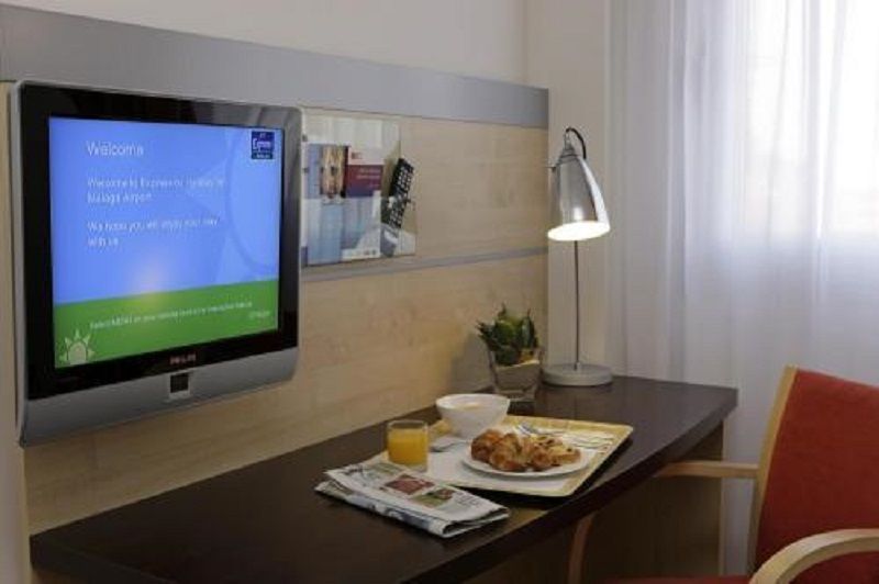 Holiday Inn Express Madrid-Getafe By Ihg Bagian luar foto