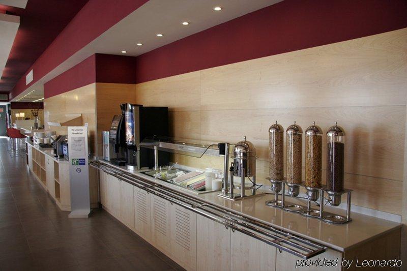 Holiday Inn Express Madrid-Getafe By Ihg Bagian luar foto